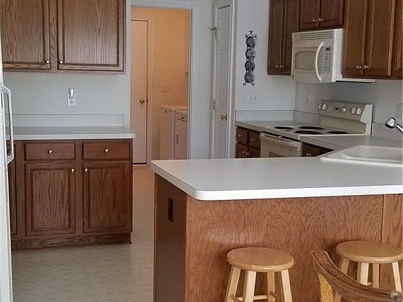 4th image of 2555 Winesap Dr