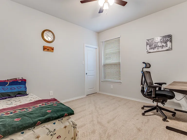 3315 Celestial Ln — Photo 15