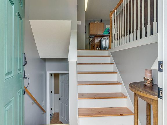 5th image of 155 Thelma Hannabas Ln