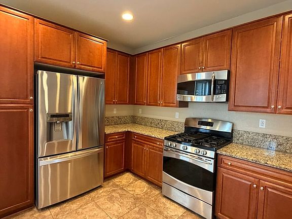 5th image of 10787 Grayslake Dr