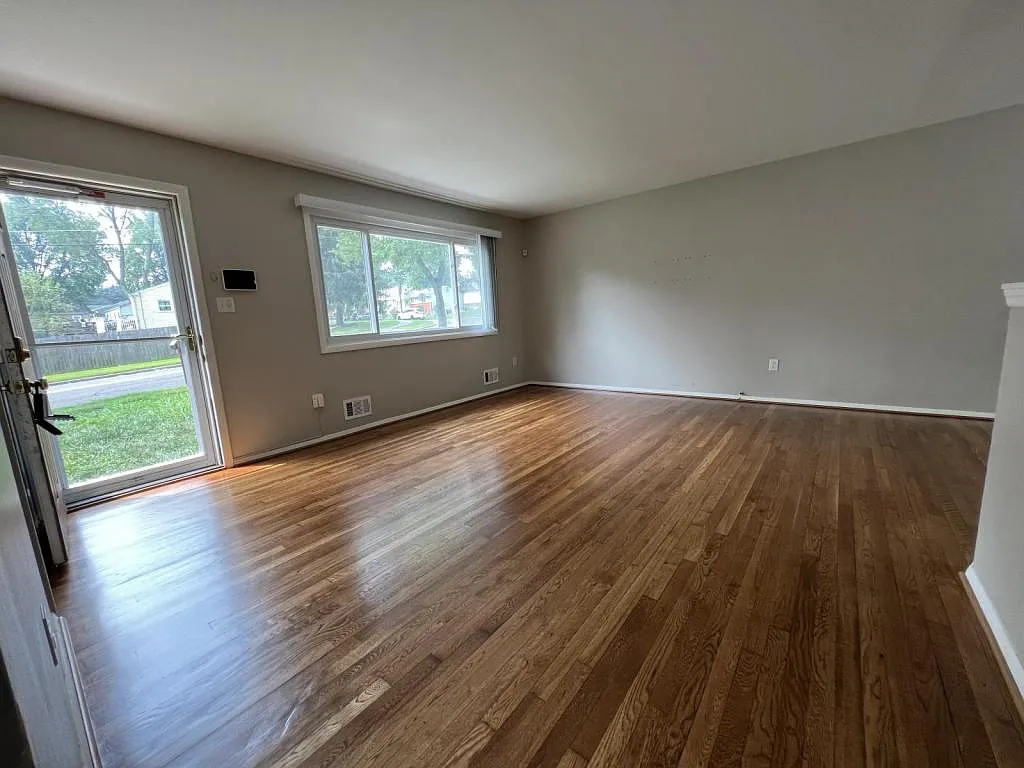8400 Richville Drive — Photo 4