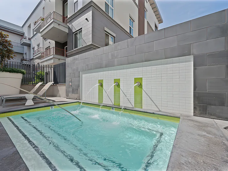 The Vivere Lofts — Photo 18