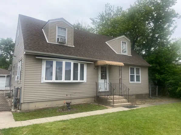 7545 Beloit Ave, Bridgeview, IL 60455