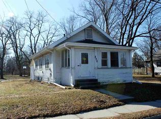 925 E Harlem Rd, Machesney Park, IL 61115