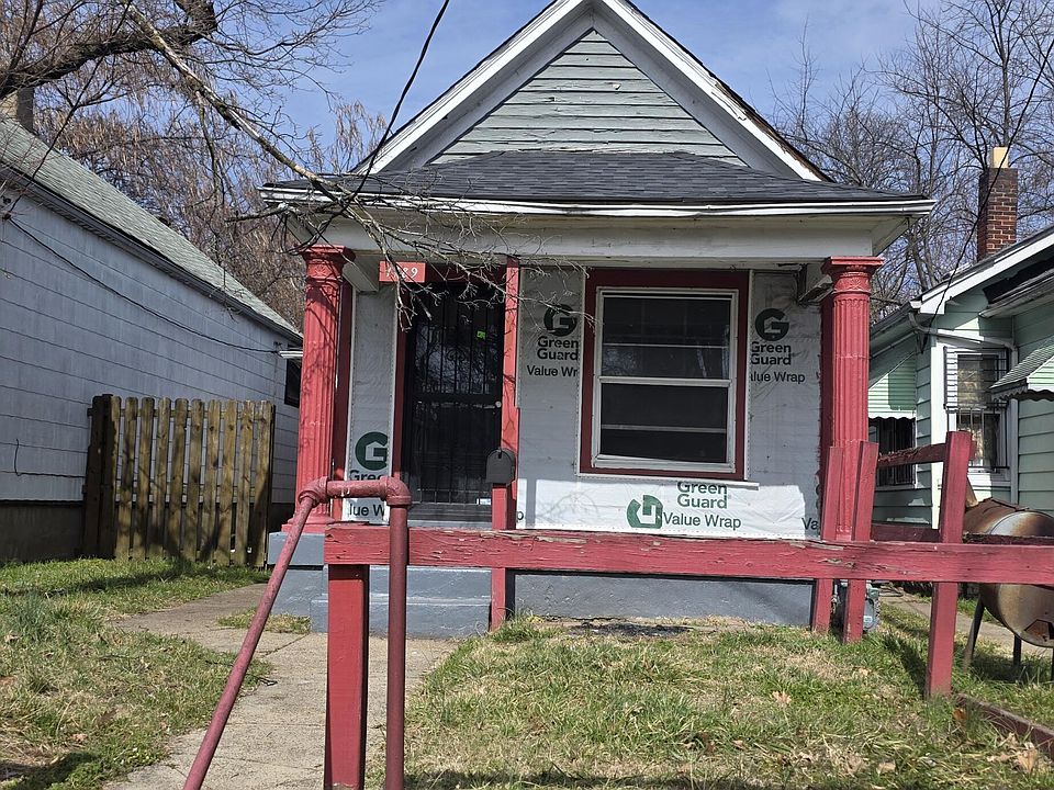 2nd image of 1789 W Gaulbert Ave