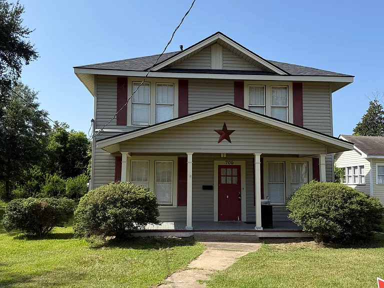 709 W Georgia Ave — Photo 1