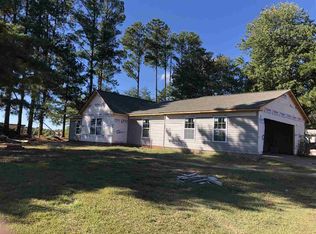 301 Shoally Ridge Dr, Boiling Springs, SC 29316