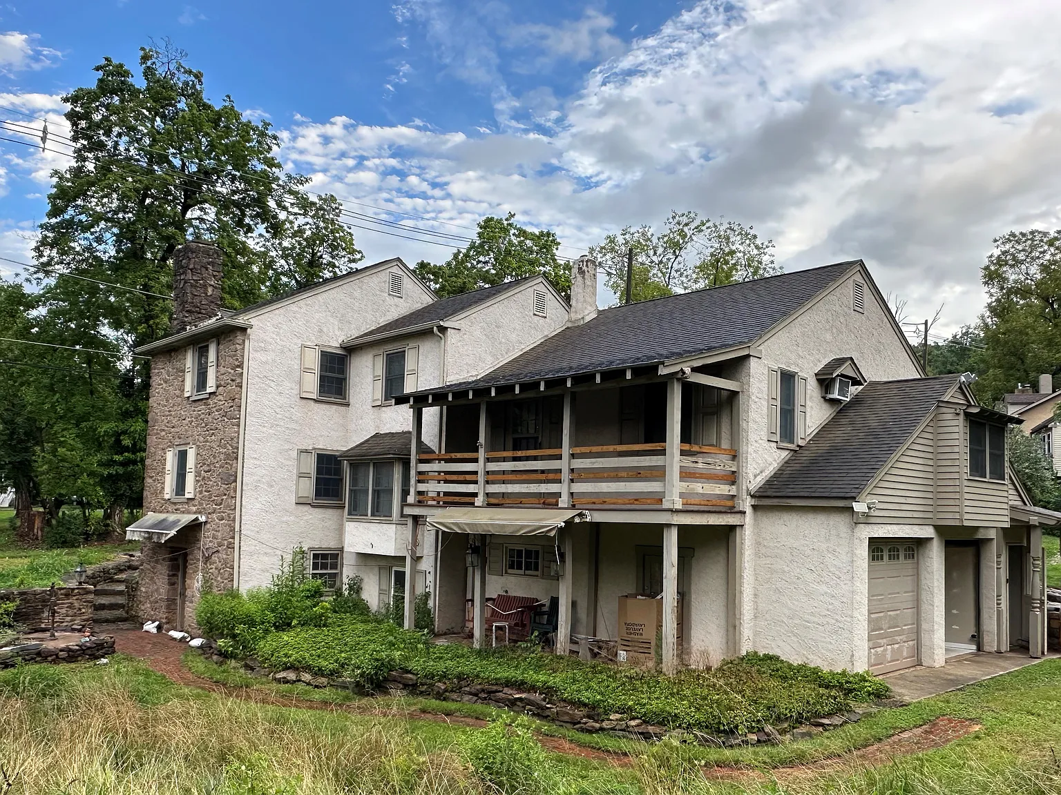 3 bed, 2000 sqft, $2,500 — Photo 2