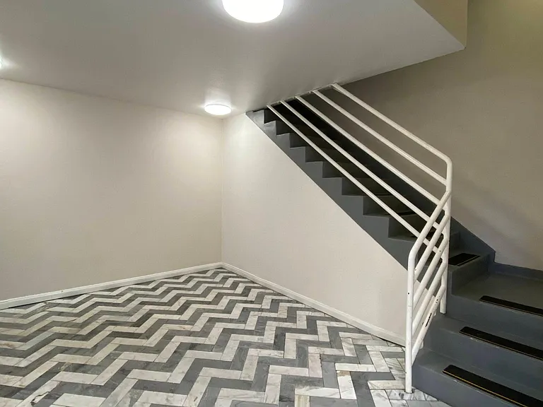 14615 Burbank Blvd #201 — Photo 9