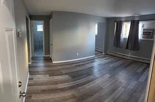 105 18th Ave SW #3 Photo 1