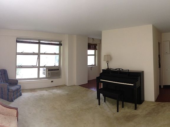 2nd image of 80 La Salle St APT 6F