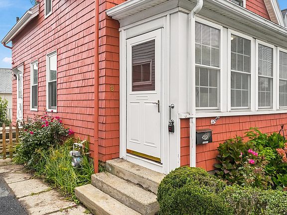 2nd image of 8 Ord St