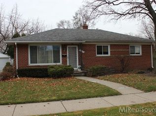 23610 Cloverlawn St, Oak Park, MI 48237
