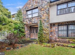 46 Tulip Cir, Southampton, PA