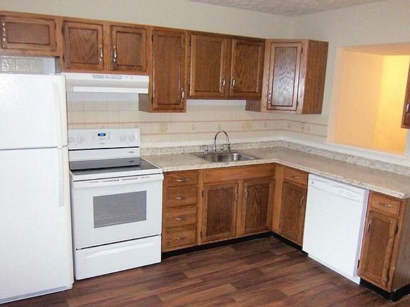 3rd image of 844 Olive Branch Ct