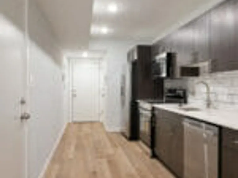 645 Brooklyn St — Photo 11