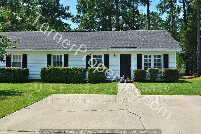 3 bed, 2.0 bath, 1200 sqft, $1,350 — Photo 1