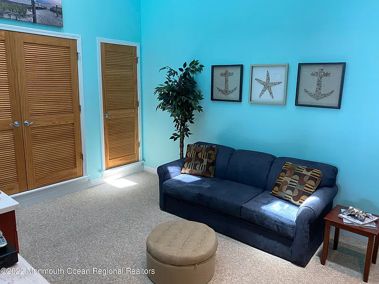 15 Sumner Ave #12 — Photo 11