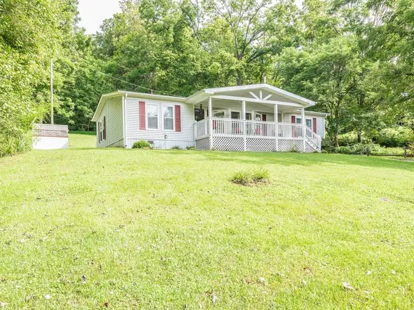 127 Union Church Rd, Saltville, VA 24370