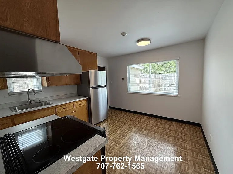 11 Alma Ct — Photo 4