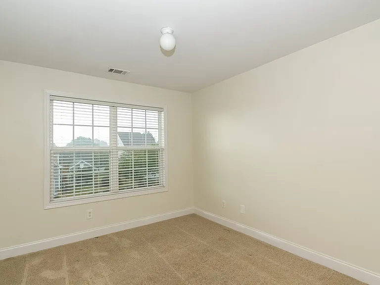 122 The Blvd — Photo 11