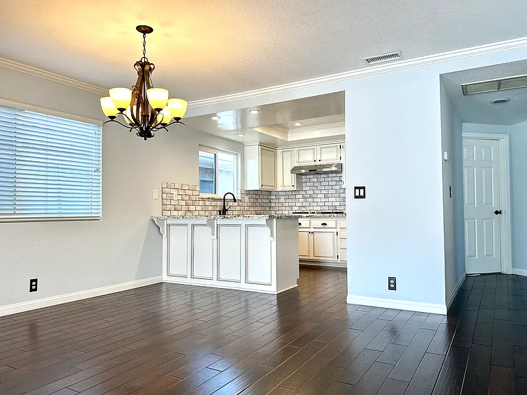 1502 Goodman Ave — Photo 9