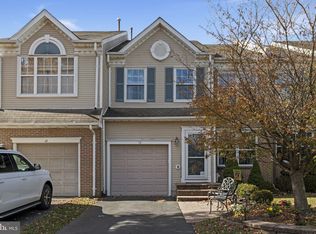 13 Sparrow Walk, Newtown, PA 18940