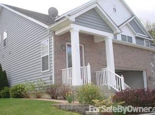 2906 Blue Grouse St, Valparaiso, IN 46383