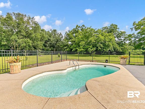 3rd image of 42150 Carlee Ln