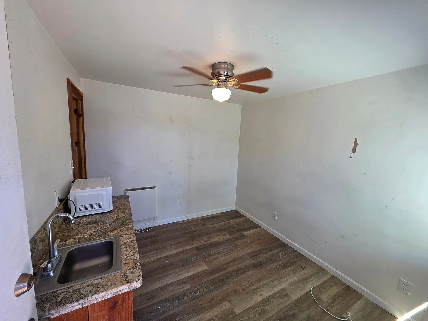 1660 N Coast Hwy 101, Cabins — Photo 4