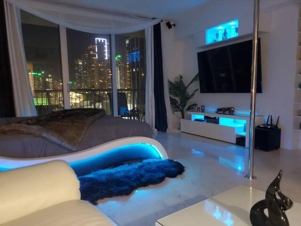 1st image of 1750 N Bayshore Dr APT 1608
