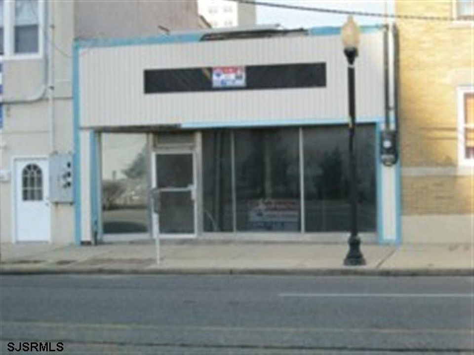 2nd image of 3805 Atlantic Ave