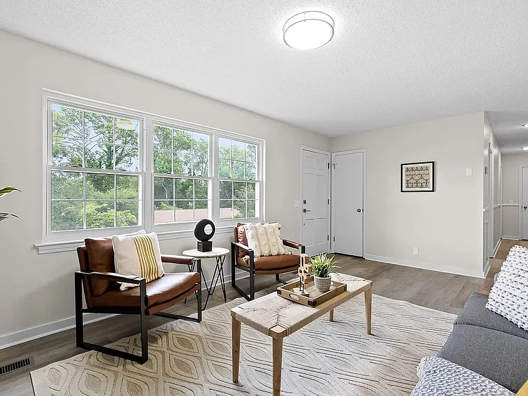 6502 Pine Manor Dr — Photo 5