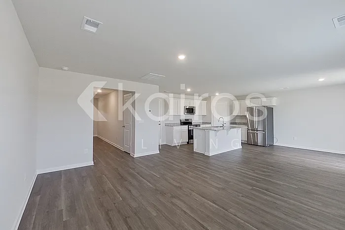 43 Springdale Rd — Photo 4