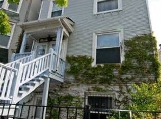 1507 W Nelson St, Chicago, IL 60657
