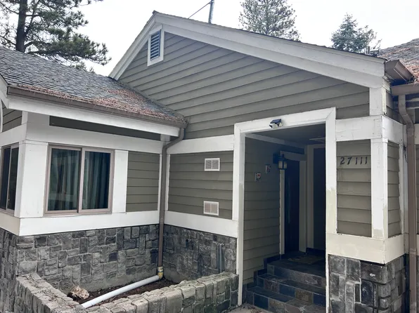 27111 Sugar Pine Dr #111, Lake Arrowhead, CA 92352