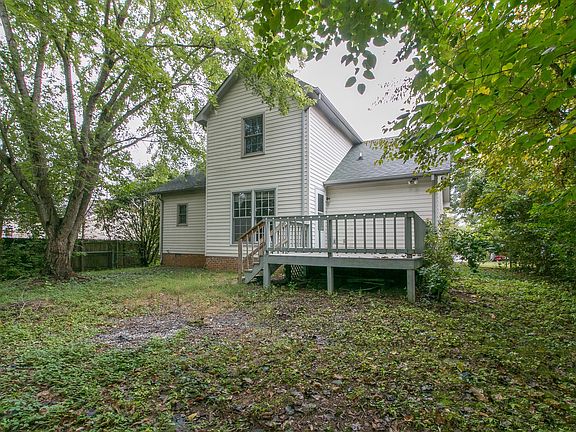 2nd image of 2122 Single Tree Dr