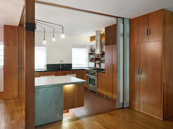 86 Macdougal Street image 3 of 6