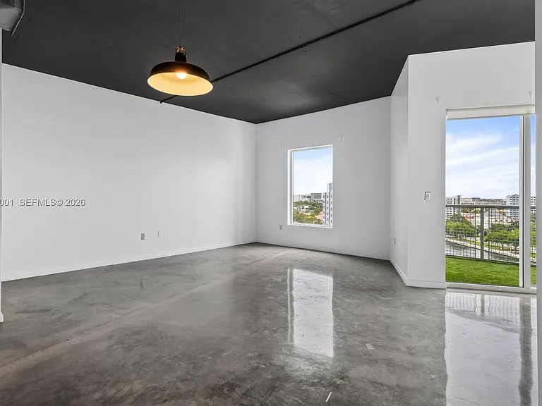 10 S River Dr #1207 — Photo 5