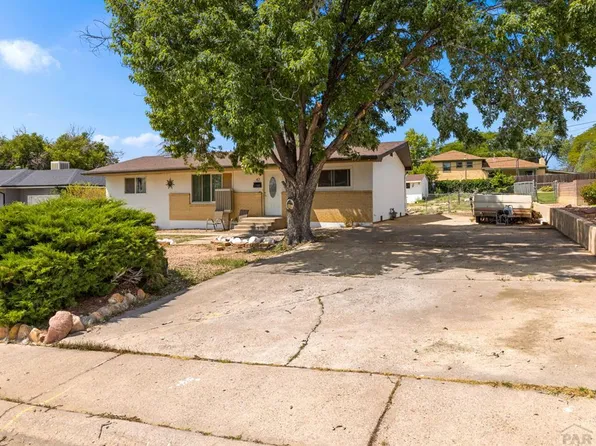 47 Macalester Rd, Pueblo, CO 81001