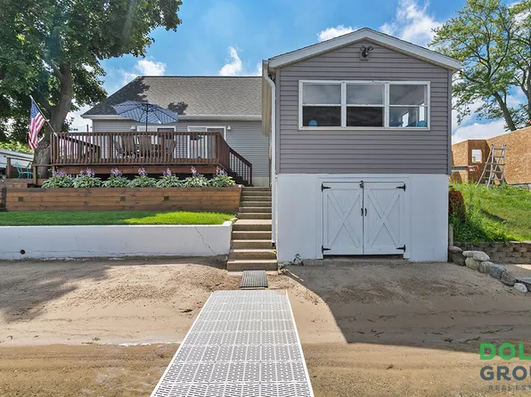 8907 E 124th St, Sand Lake, MI 49343