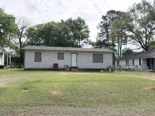 916 Arkansas St, Atlanta, TX 75551