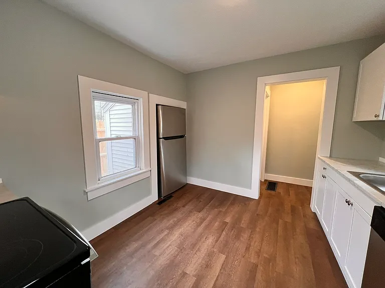 400 Court St #1 — Photo 2