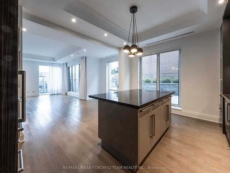 80 Yorkville Ave #303 — Photo 15