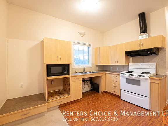 4th image of 1225 6th Ave S #6