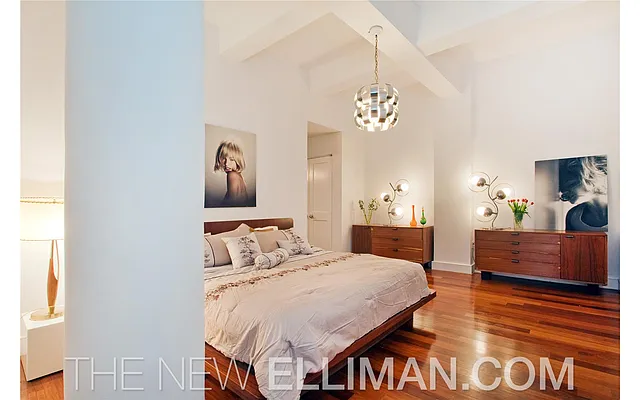 Sold by Douglas Elliman | media 17