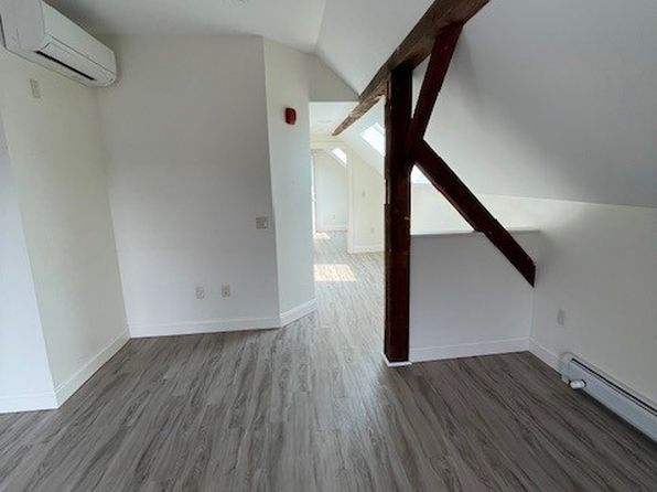 6 Dixon Ave #402