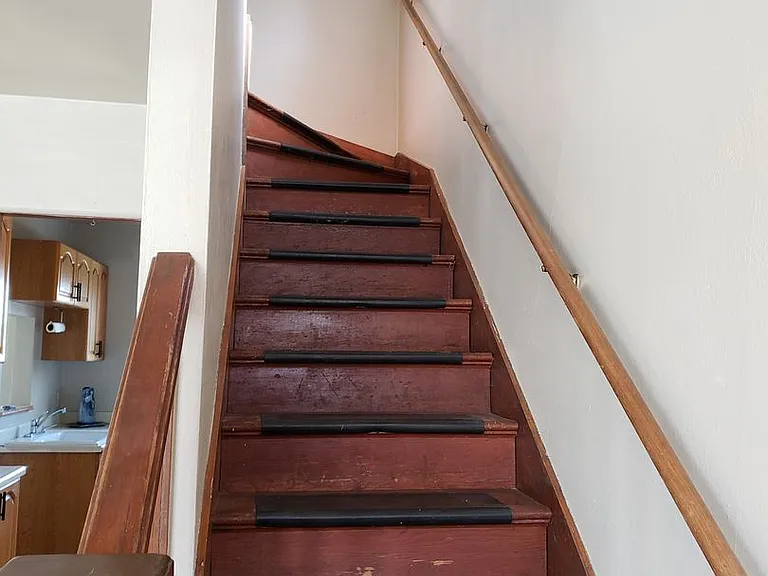 935 NE Maple St — Photo 12
