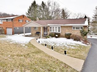 19 Sunny Dr, Pleasant Hills, PA 15236