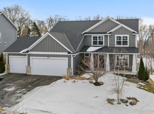 19719 Henning Ave, Lakeville, MN 55044